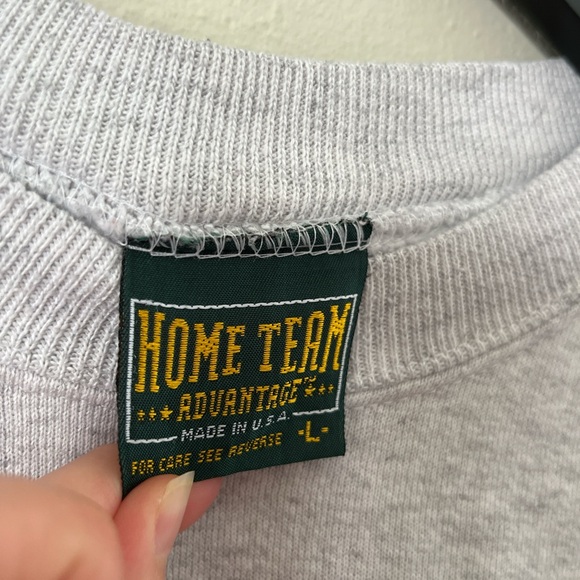 Wisconsin Badgers crewneck - Picture 3 of 5